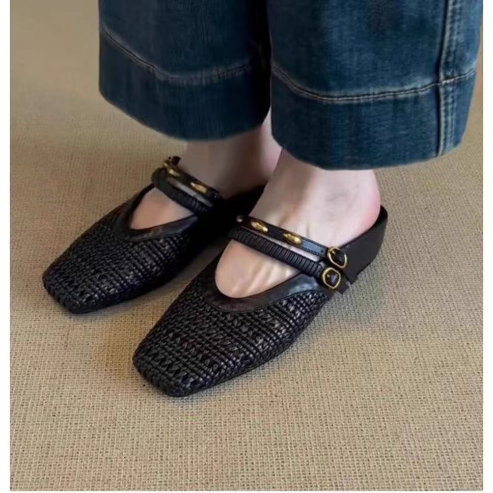 black pumps